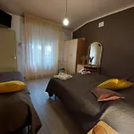 Maison Des Roses Ξενοδοχείο 3*
