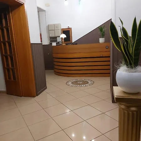 Maison Des Roses Hotel Cesenatico