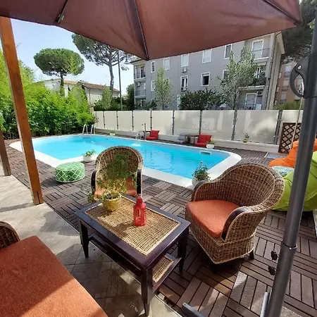 Otel Maison Des Roses Cesenatico