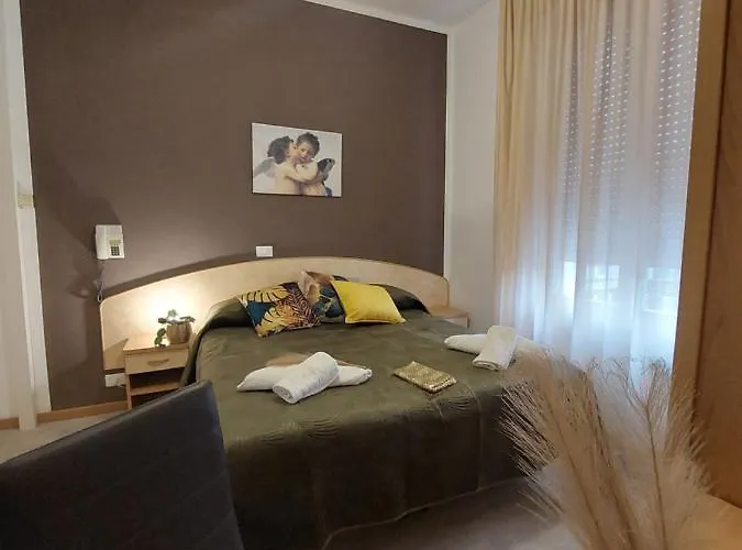 Maison Des Roses 3* Cesenatico