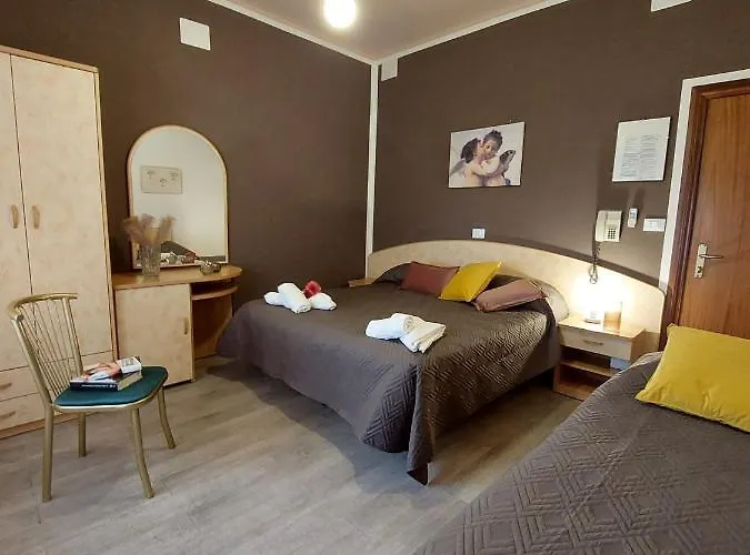 Maison Des Roses Hotel Cesenatico